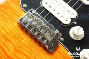 Player Stratocaster HSS Plus Top - Aged Cherry Burst